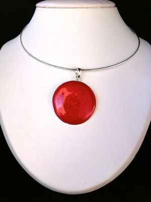 Collier en émail Lyrae rouge